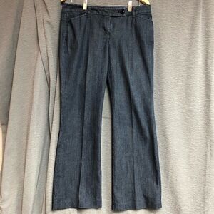 Ann Taylor curvy fit size 10 blue jeans, front and back pockets